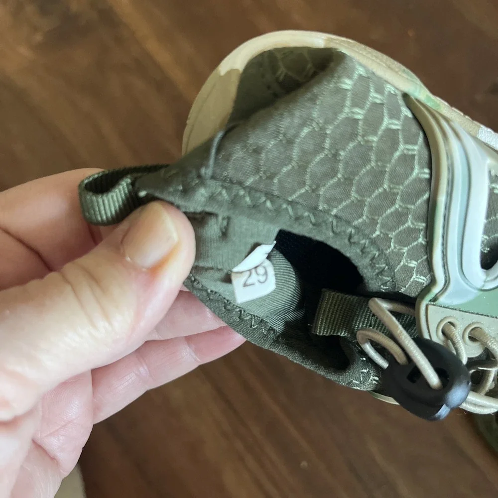 Happy Shark Minimalist Water Shoe Barefoot Army Green Youth Size 11.5 EU 29 NEW